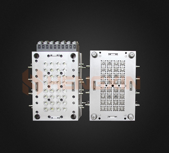 ほとんどの金型サプライヤーは、さまざまな既製のコンポーネントを提供します